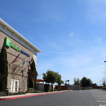 Holiday Inn Express Hotel & Suites Napa Valley-American Canyon By Ihg Exterior foto
