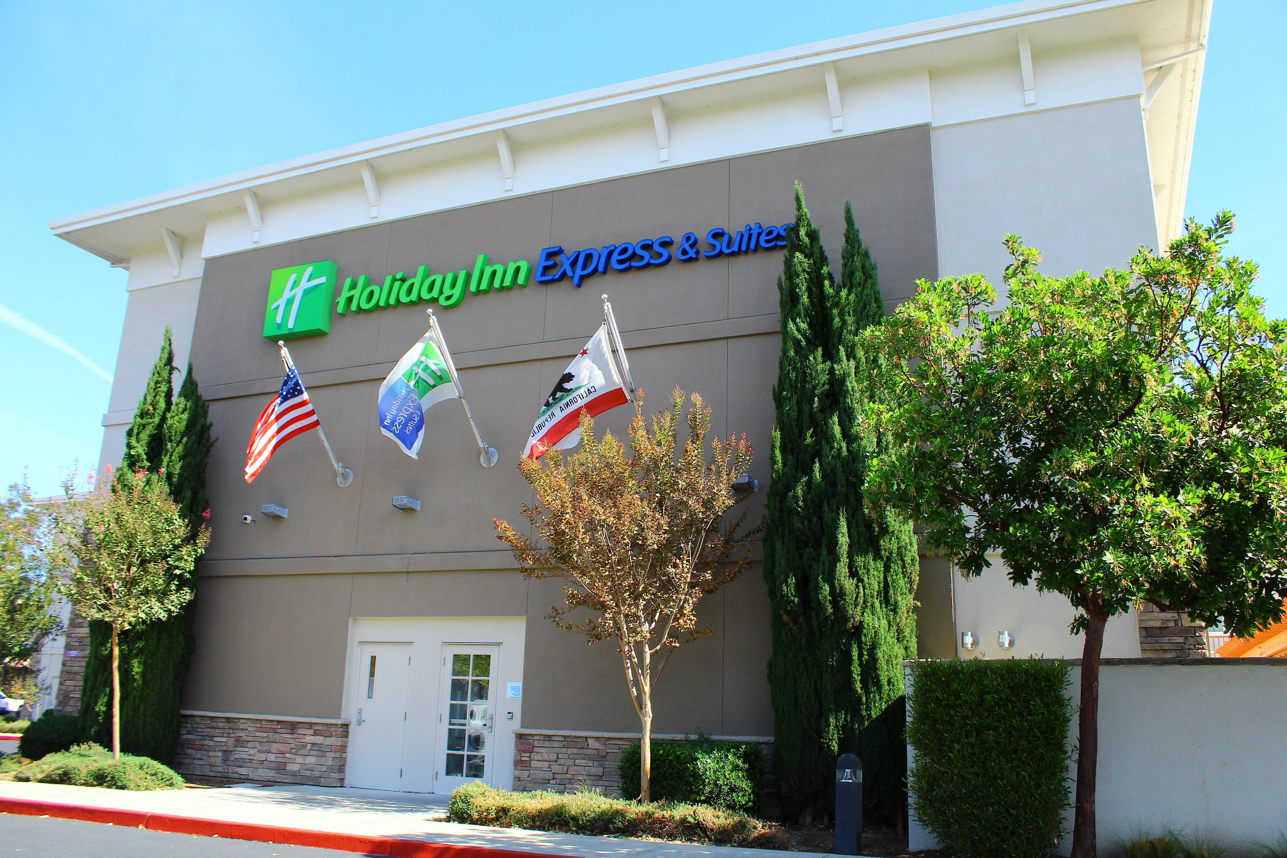 Holiday Inn Express Hotel & Suites Napa Valley-American Canyon By Ihg Exterior foto