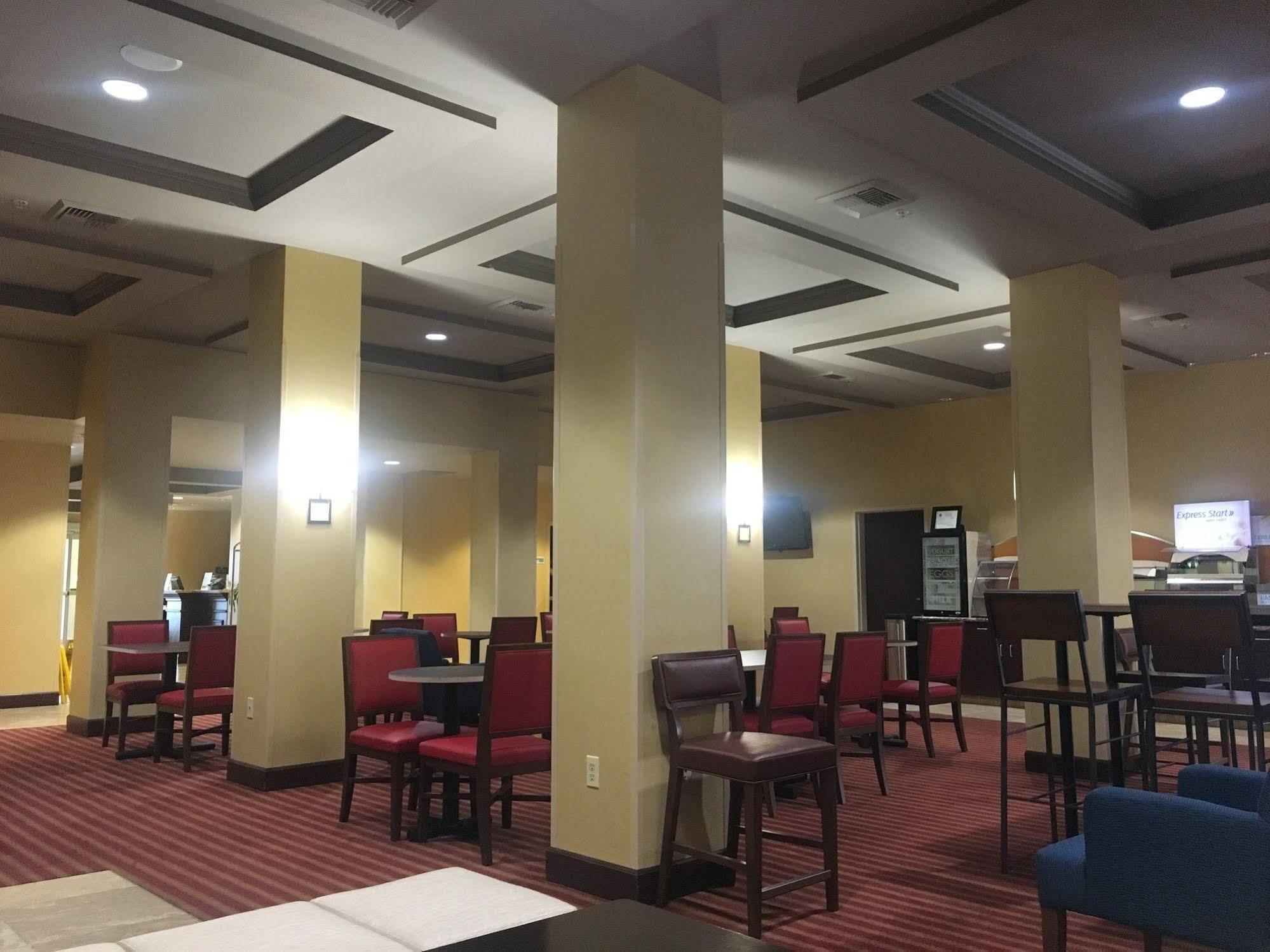 Holiday Inn Express Hotel & Suites Napa Valley-American Canyon By Ihg Exterior foto
