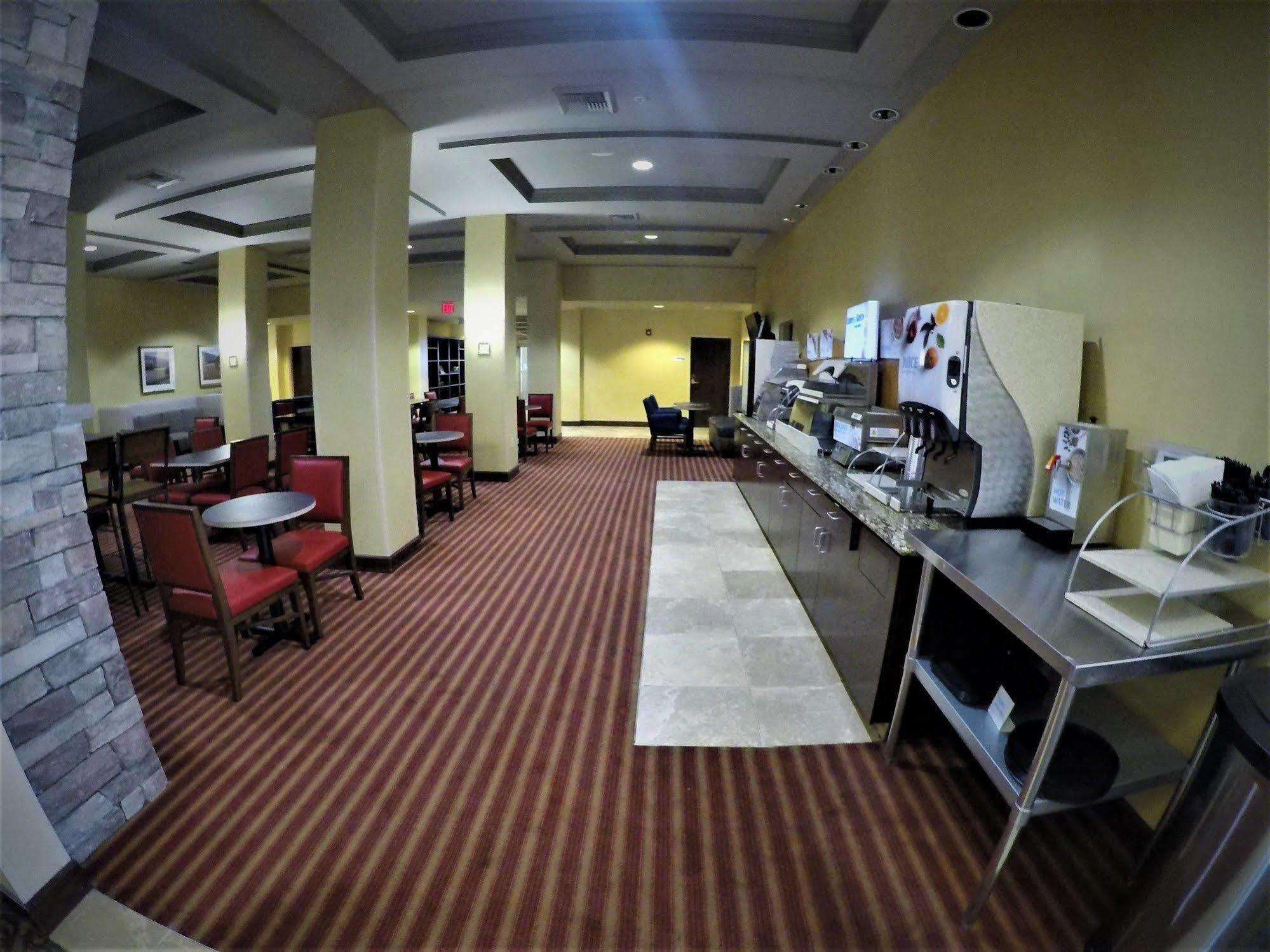 Holiday Inn Express Hotel & Suites Napa Valley-American Canyon By Ihg Exterior foto