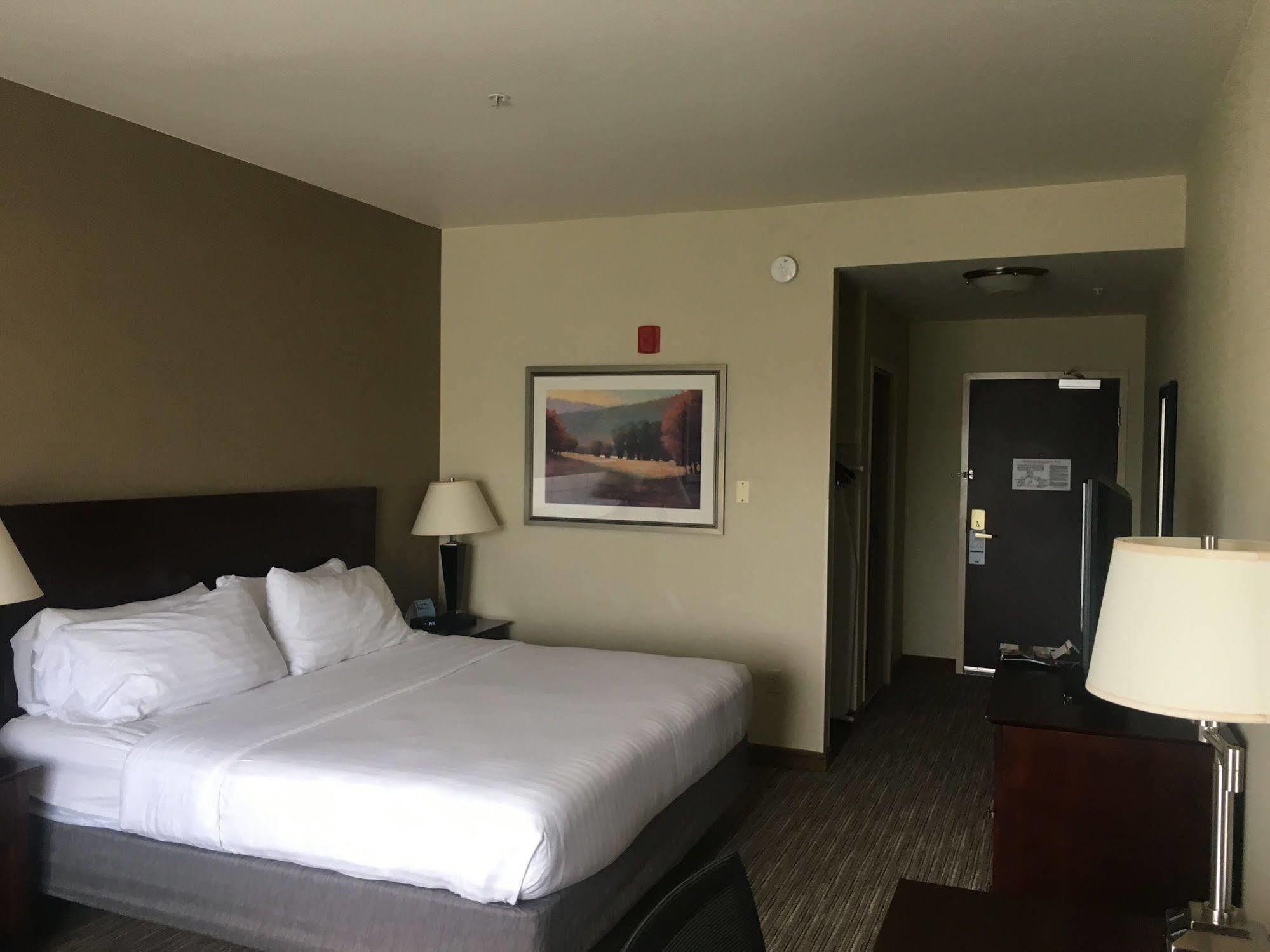 Holiday Inn Express Hotel & Suites Napa Valley-American Canyon By Ihg Exterior foto